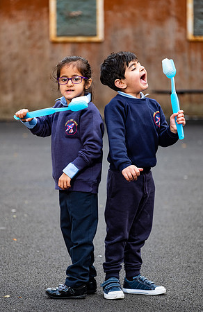 HolyroodPR_Scottish_Water_National_Brush_Day_Annette_Street_Primary_School_Glasgow