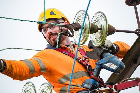 SSE_Networks_SHE_Rebrand_Part2_Power_Restoration_Portsmouth