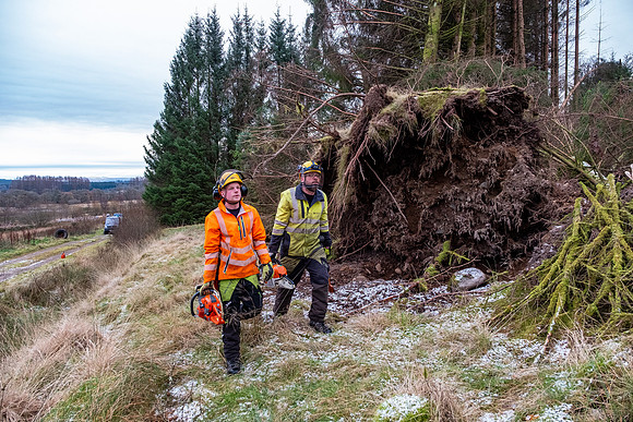 SSEN_Storm_Arwen_Engineers_Callander